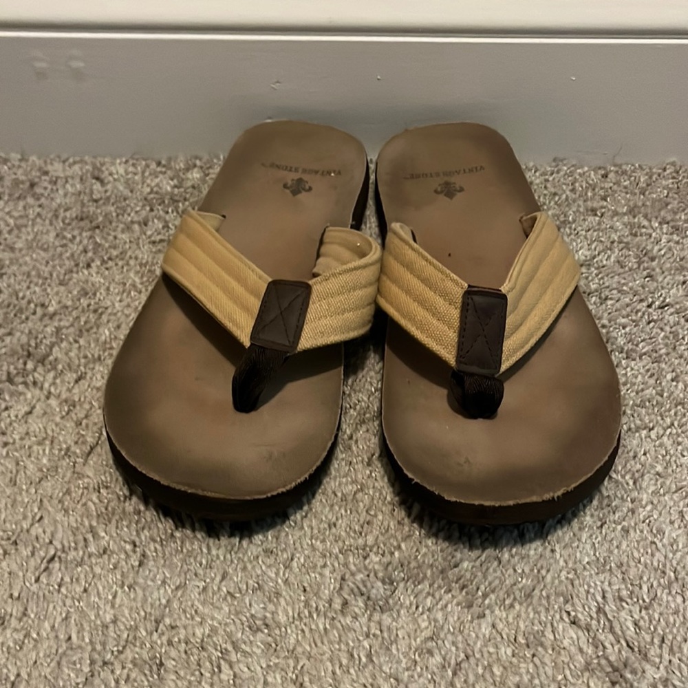 Men’s Vintage Stone canvas flip flops